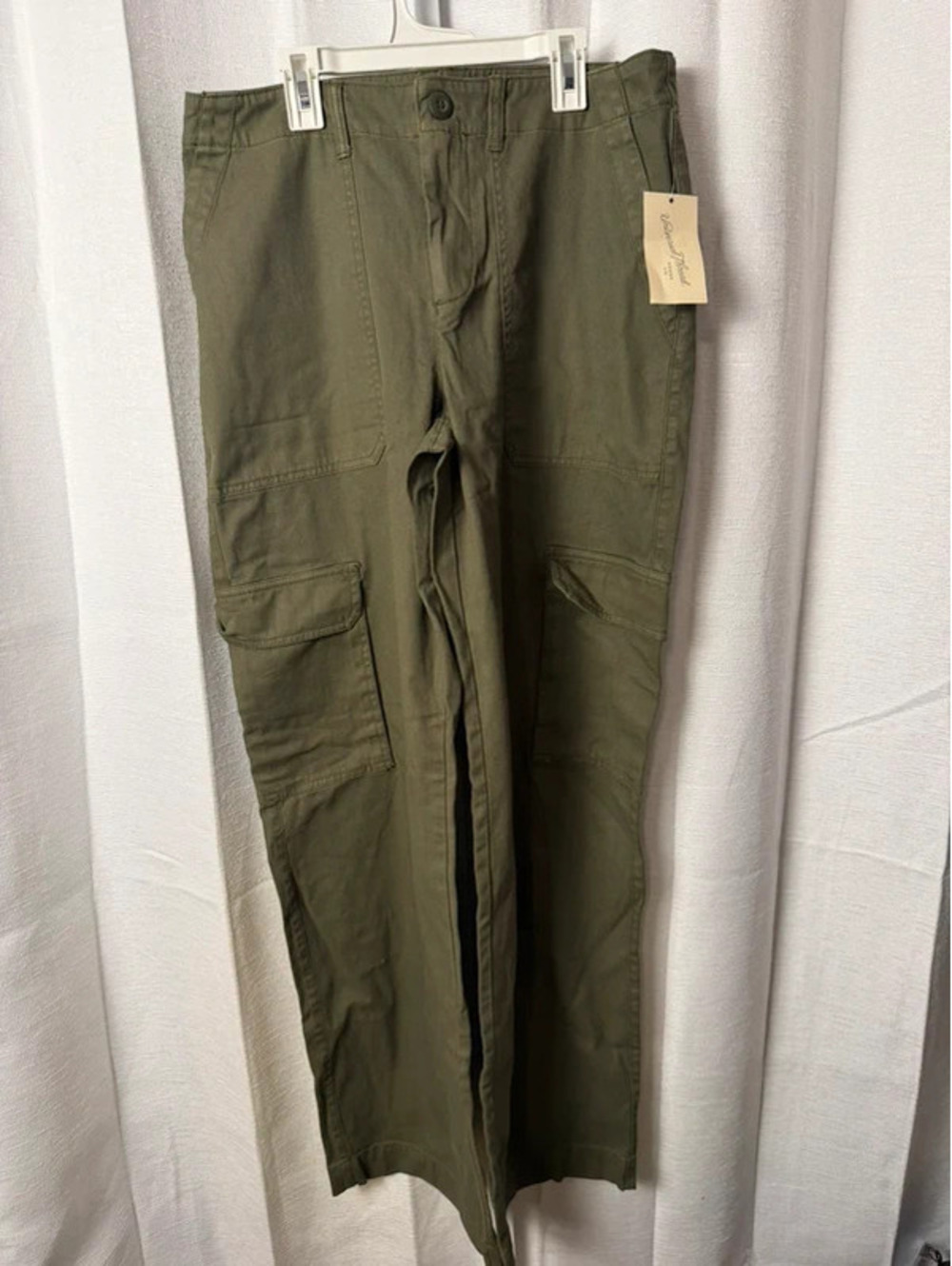 Universal Thread Women's Olive Green Cargo Pants Size 12L